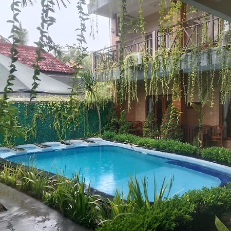 Grace Paradise Guest House Нуса-Лембонган Екстер'єр фото